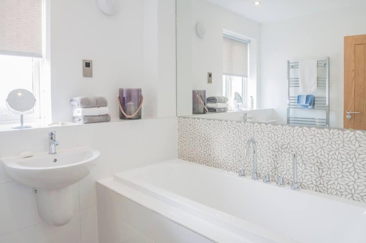 Central Modern Townhouse In Saundersfoot Villa Luaran gambar