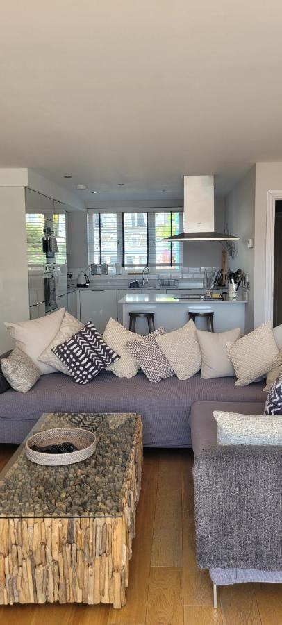 Central Modern Townhouse In Saundersfoot Villa Luaran gambar
